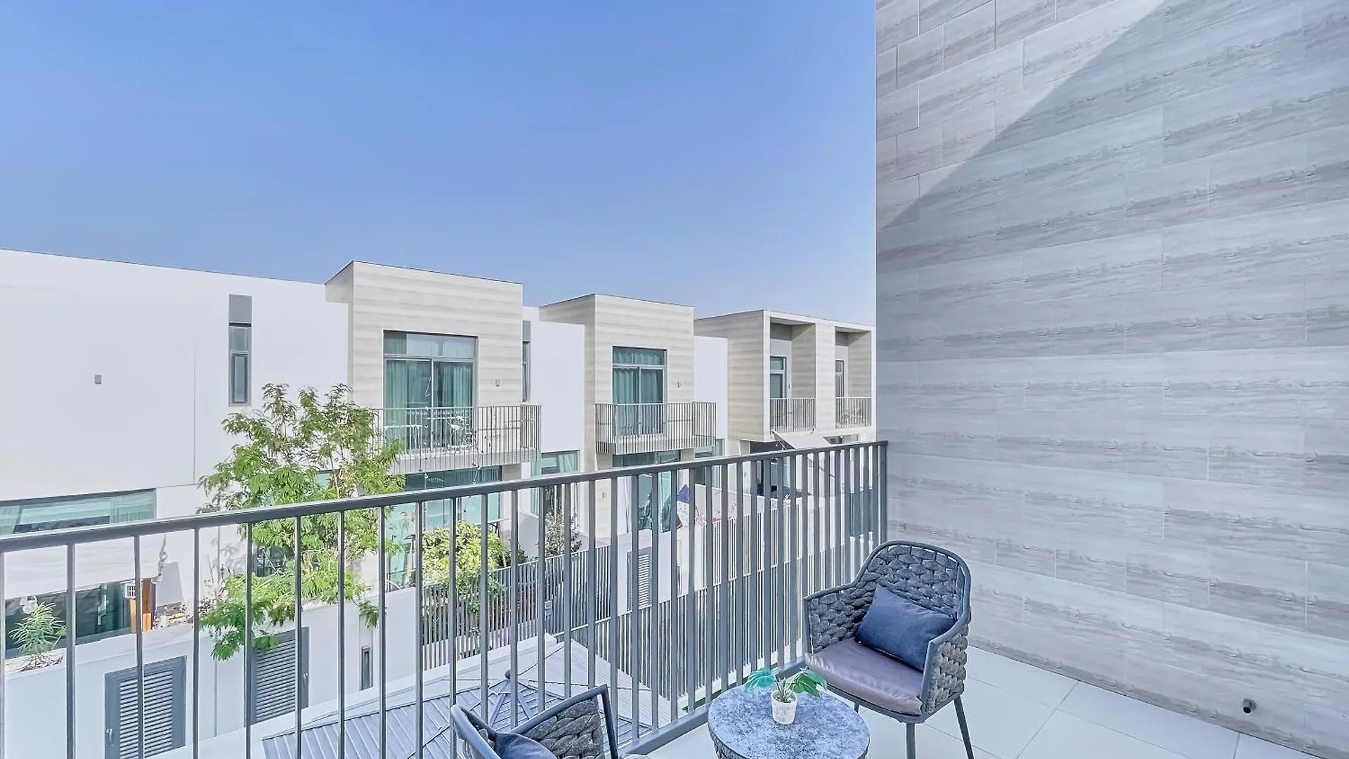 Bnbmehomes - Sun Villa Dubai 0*,  United Arab Emirates
