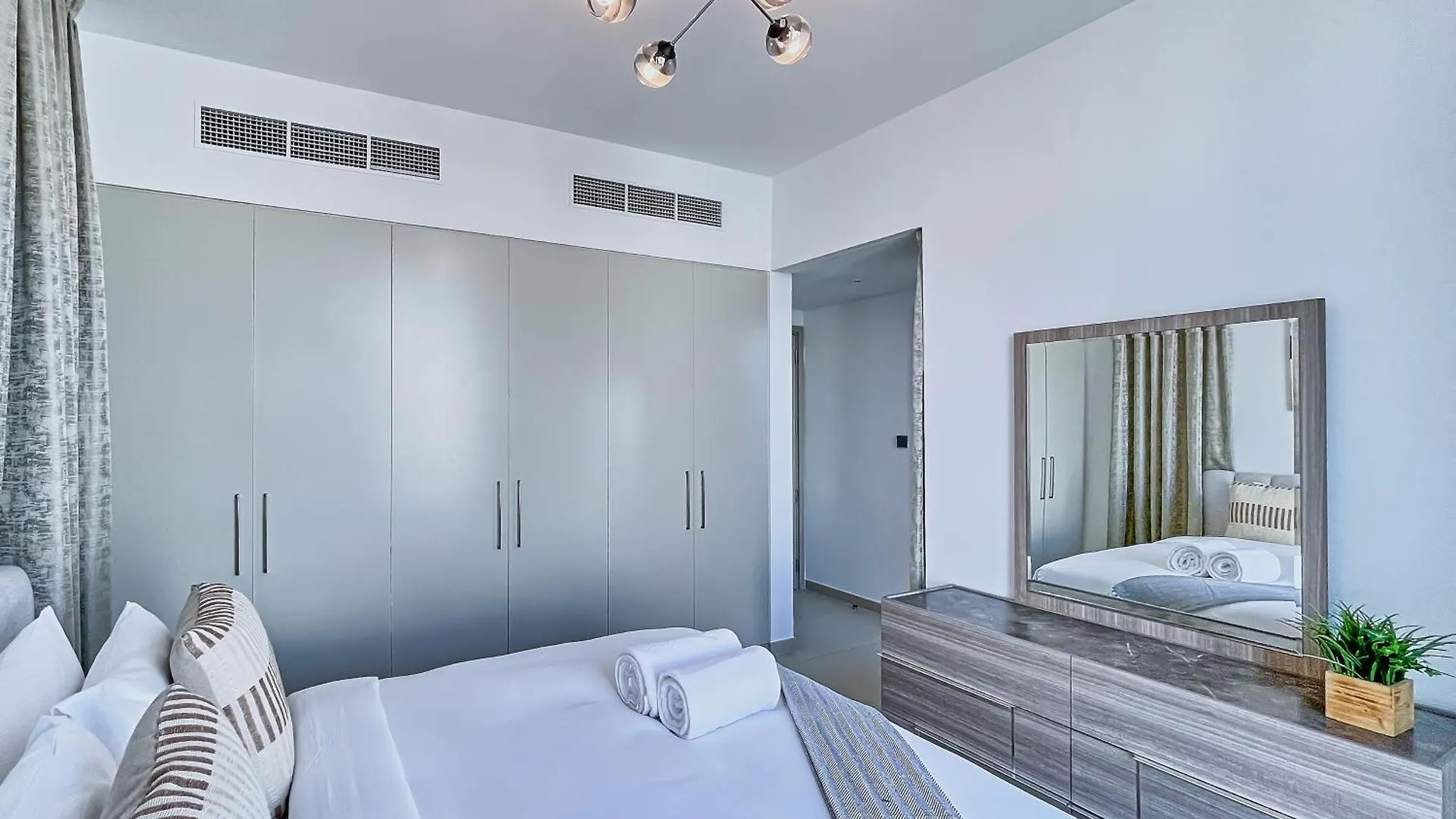 Bnbmehomes - Sun Villa Dubaj